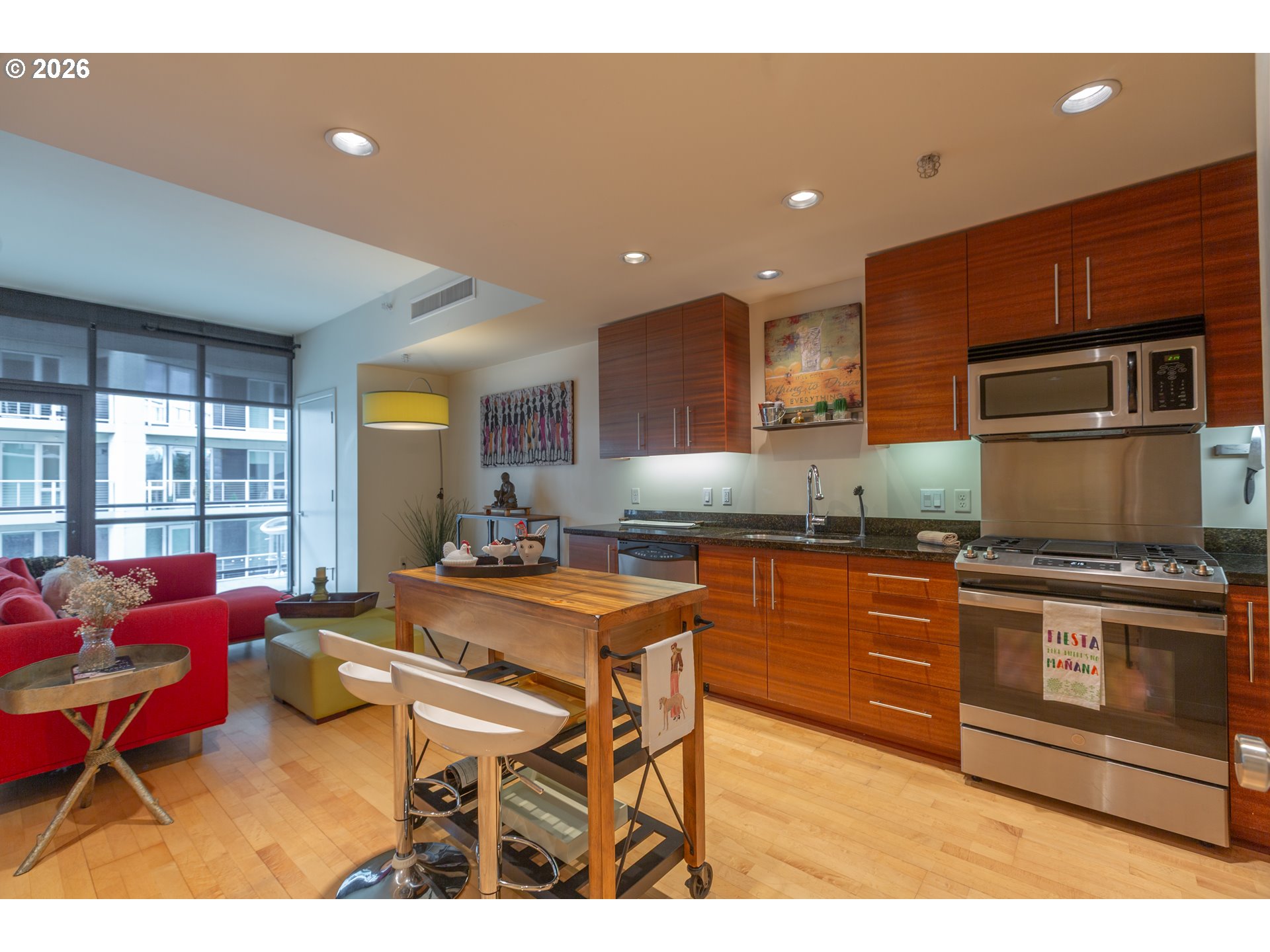 1830 Nw Riverscape St 307 Property Photo 9