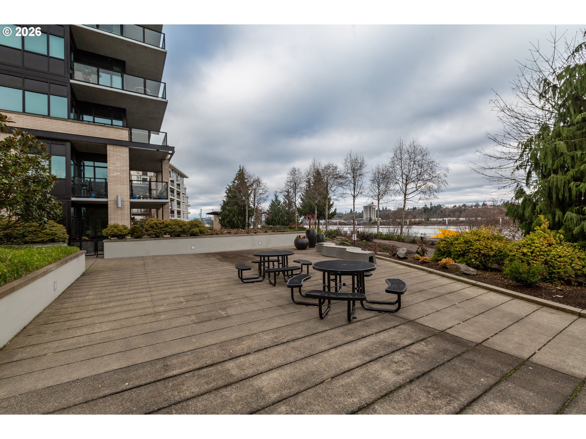 1830 Nw Riverscape St 307 Property Photo 34