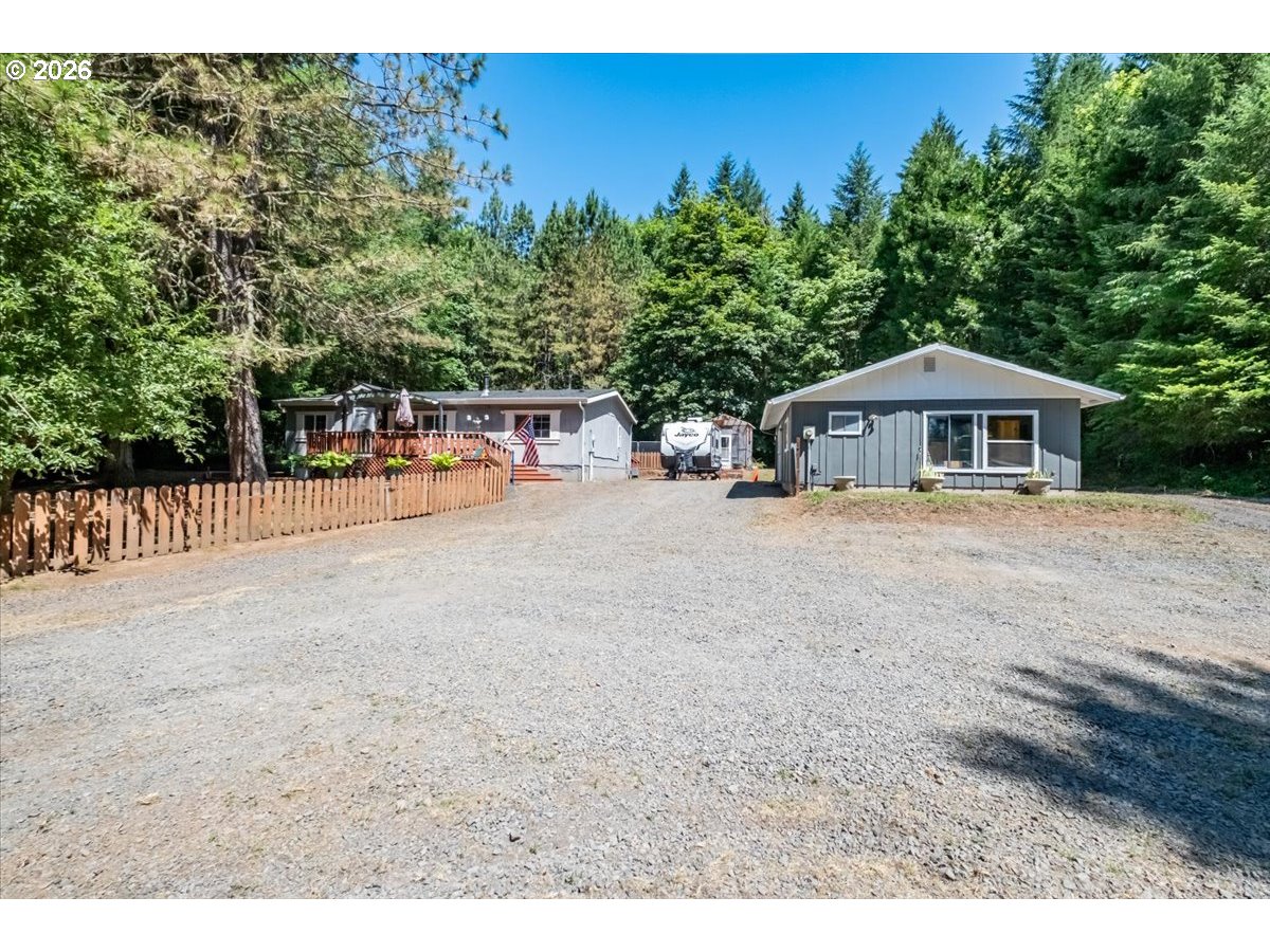 43077 N River Dr Property Photo 1