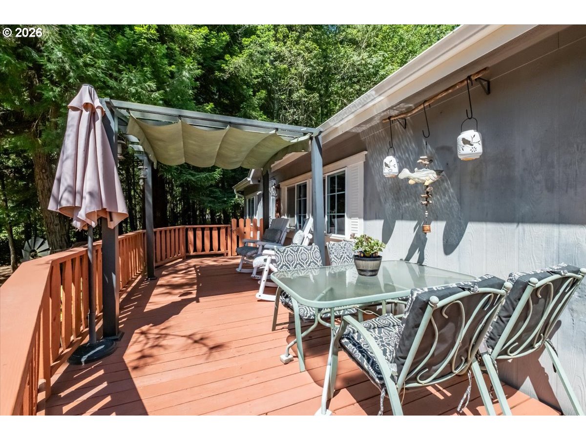 43077 N River Dr Property Photo 24