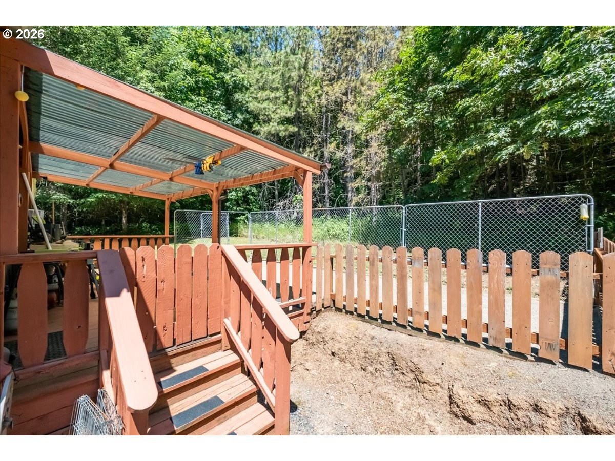 43077 N River Dr Property Photo 26