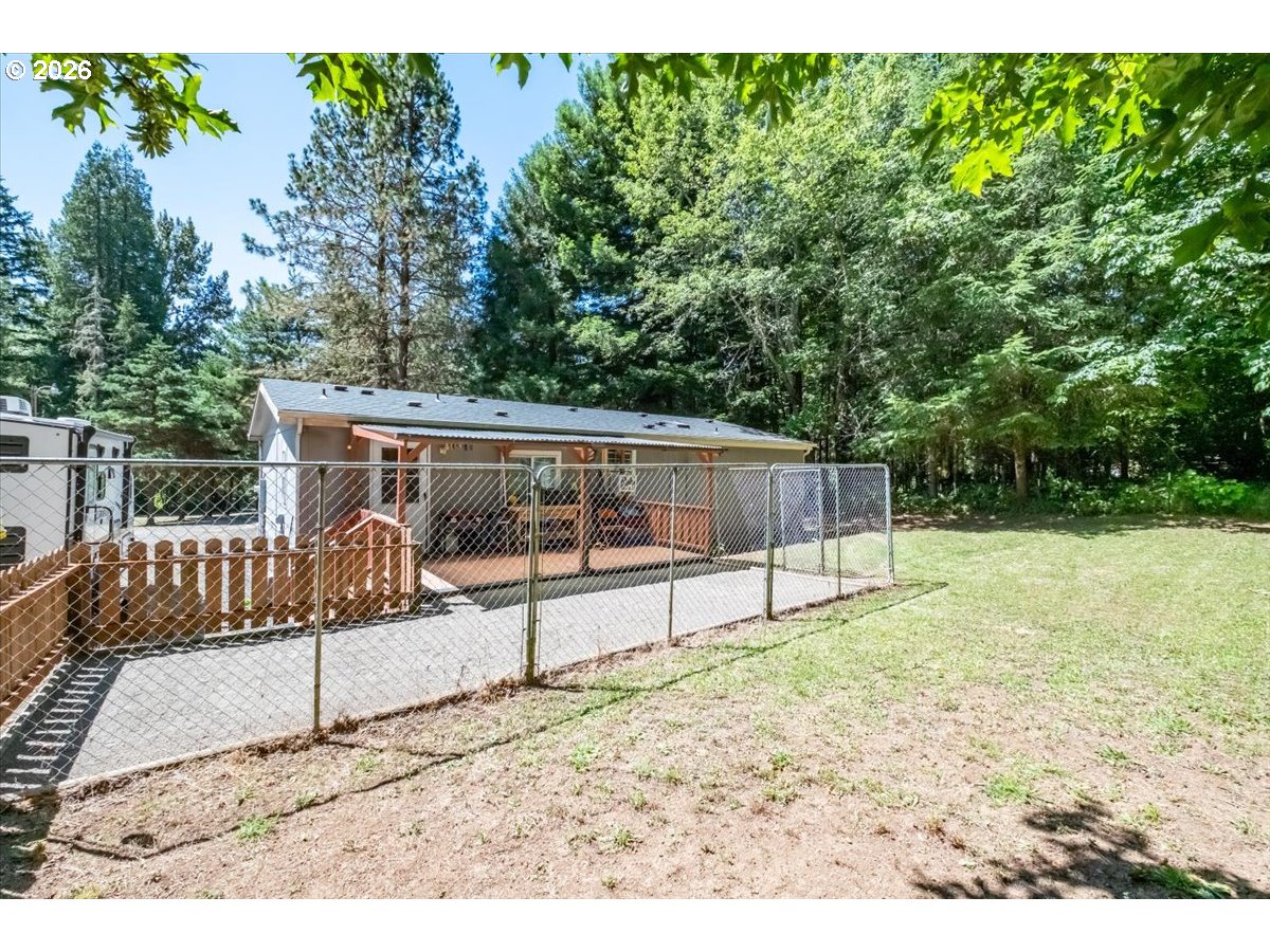 43077 N River Dr Property Photo 30