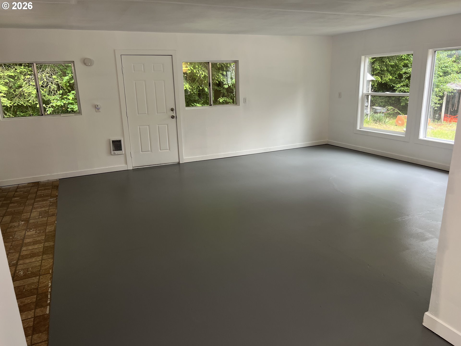 43077 N River Dr Property Photo 33