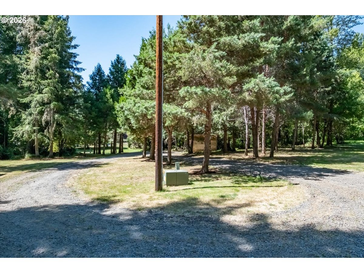 43077 N River Dr Property Photo 43