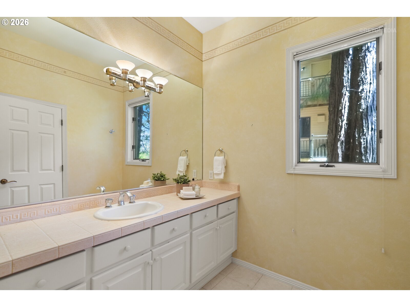 18500 Ray Ridge Dr Property Photo 38