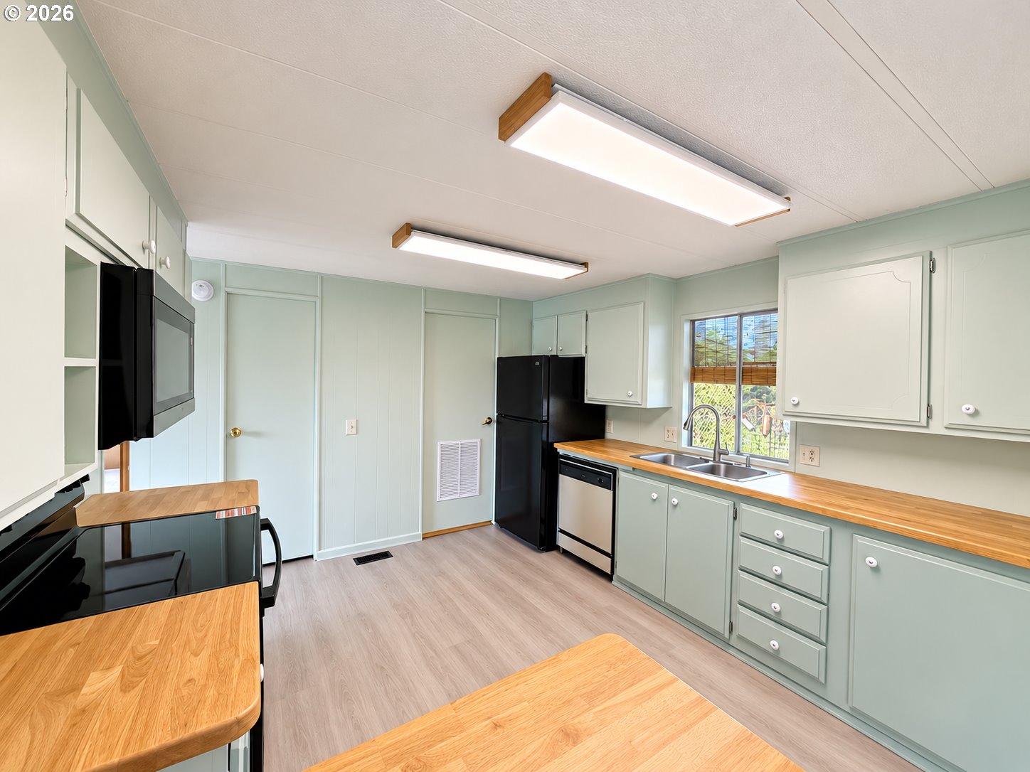 1029 Fifield St Property Photo 11