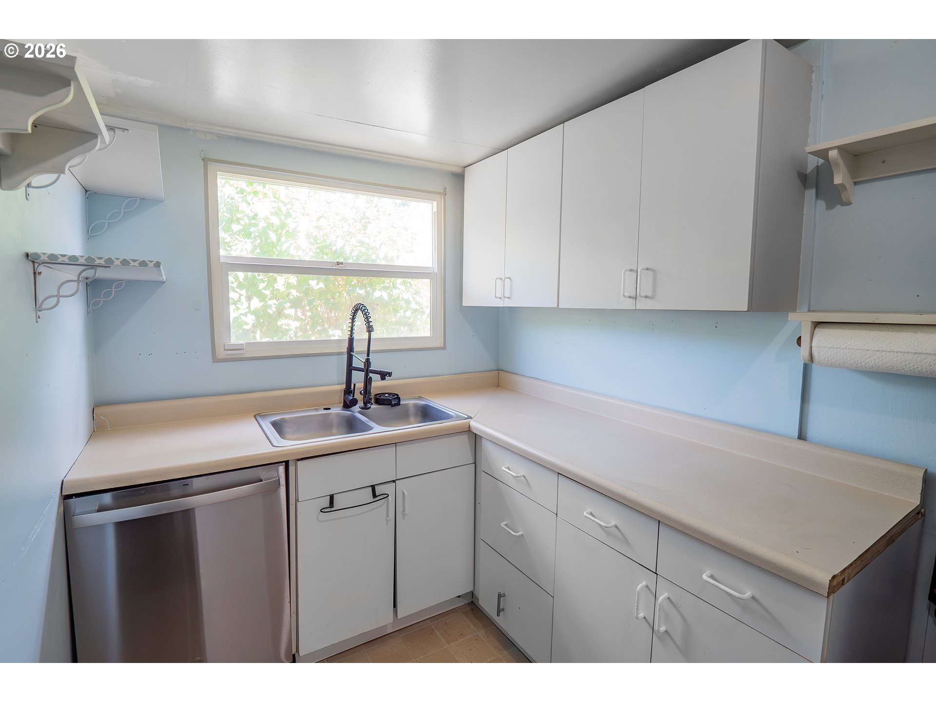 126 E Madison Ave Property Photo 16