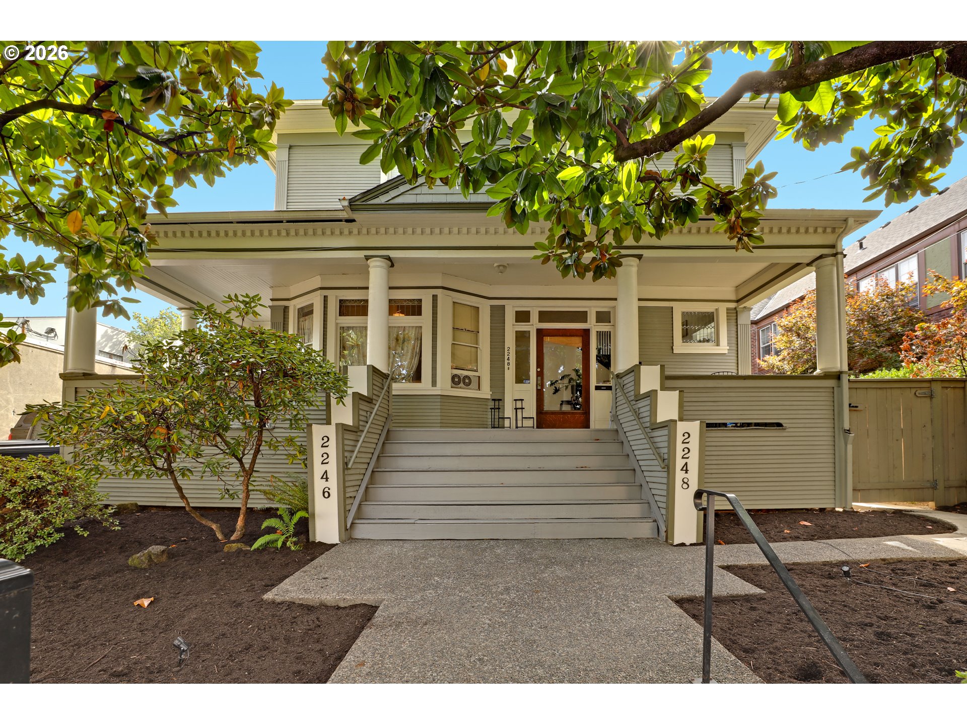 2246 Nw Glisan St Property Photo 2