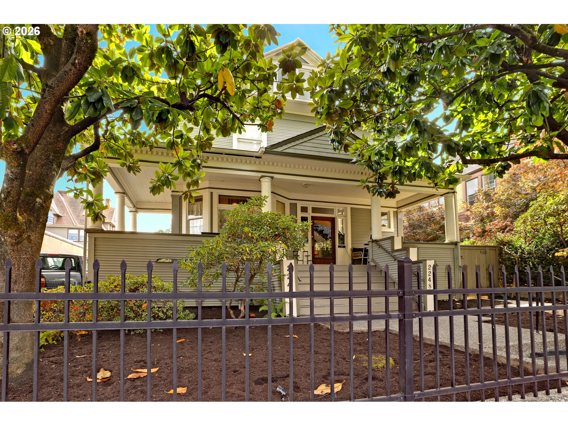 2246 Nw Glisan St Property Photo 4