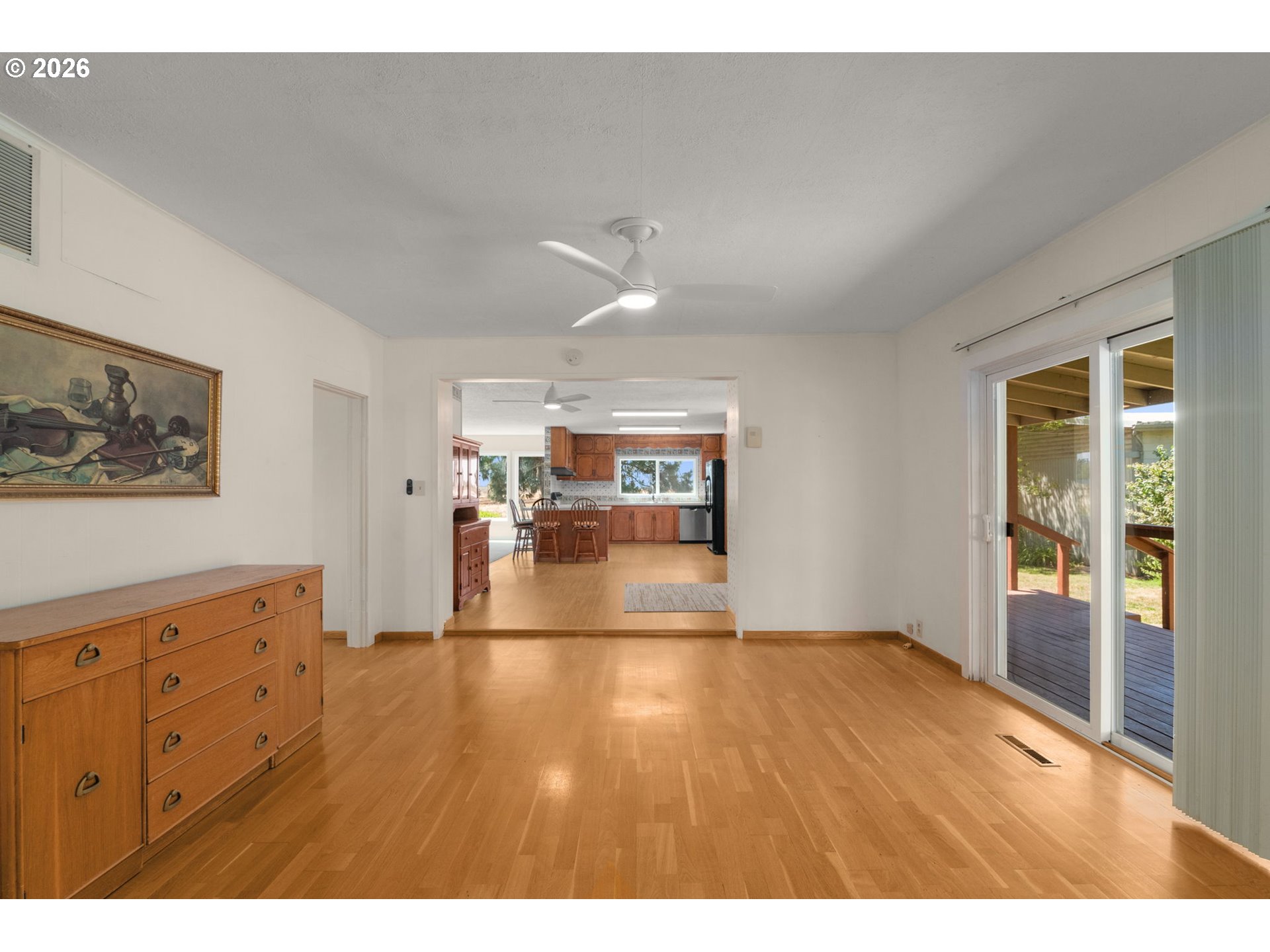 5704 Keene Rd Ne Property Photo 12