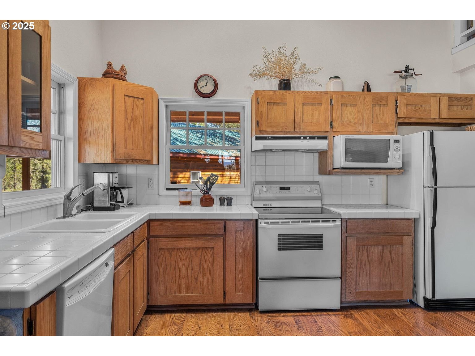 20779 Bear Gulch Rd Property Photo 11