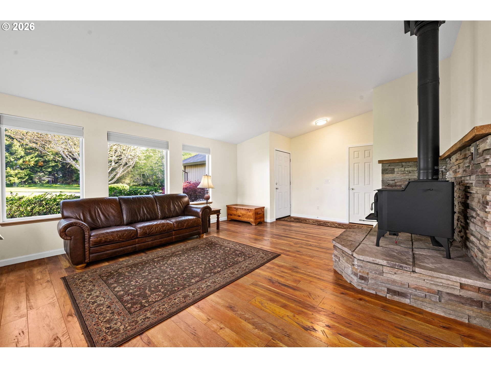 42020 Forest Court Ln Property Photo 7
