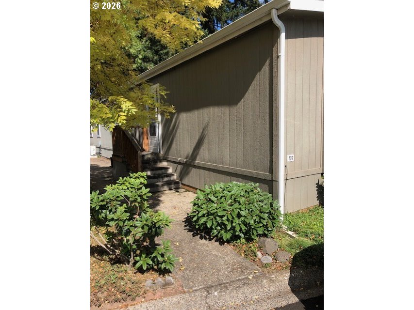 1475 Green Acres Rd 107 Property Photo 1