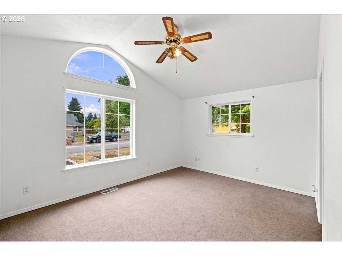 2295 Ironwood St Property Photo 8