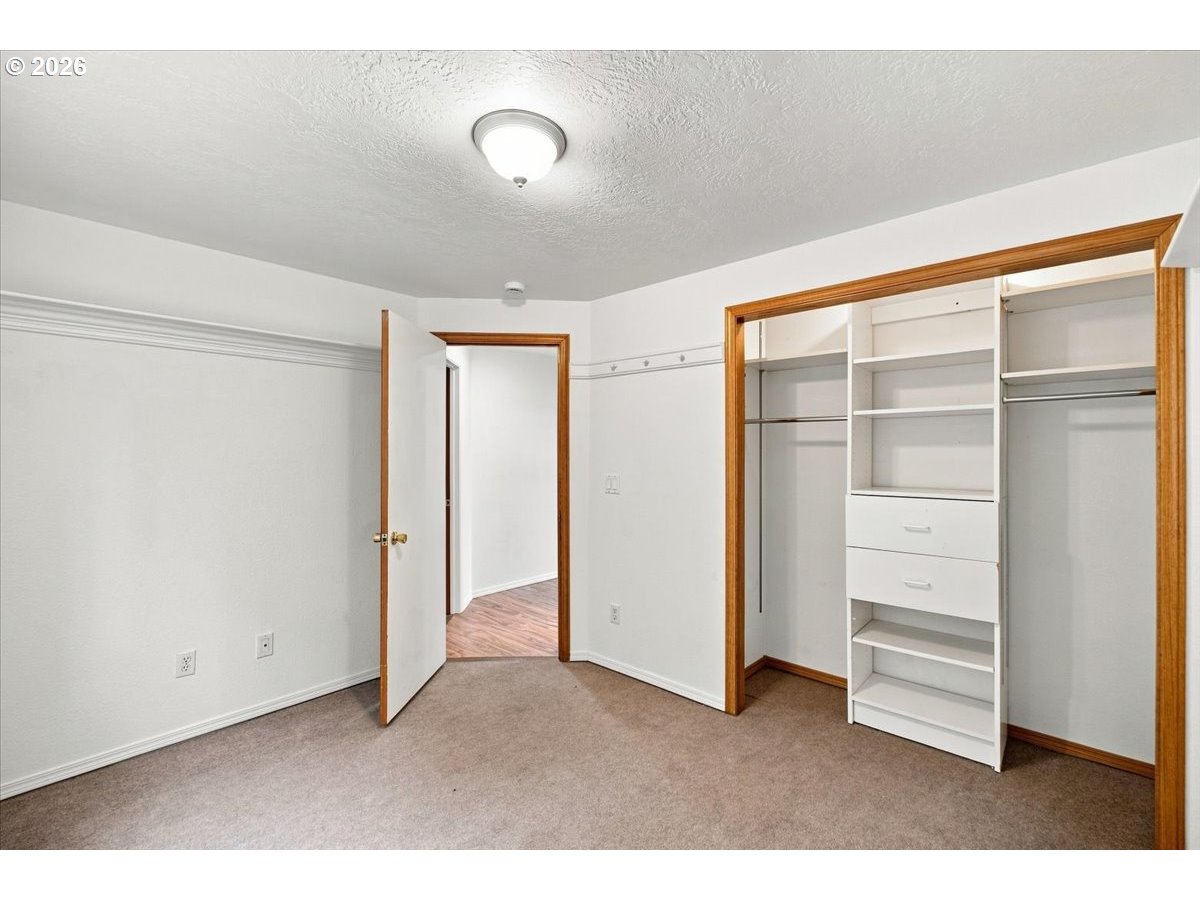 2295 Ironwood St Property Photo 13