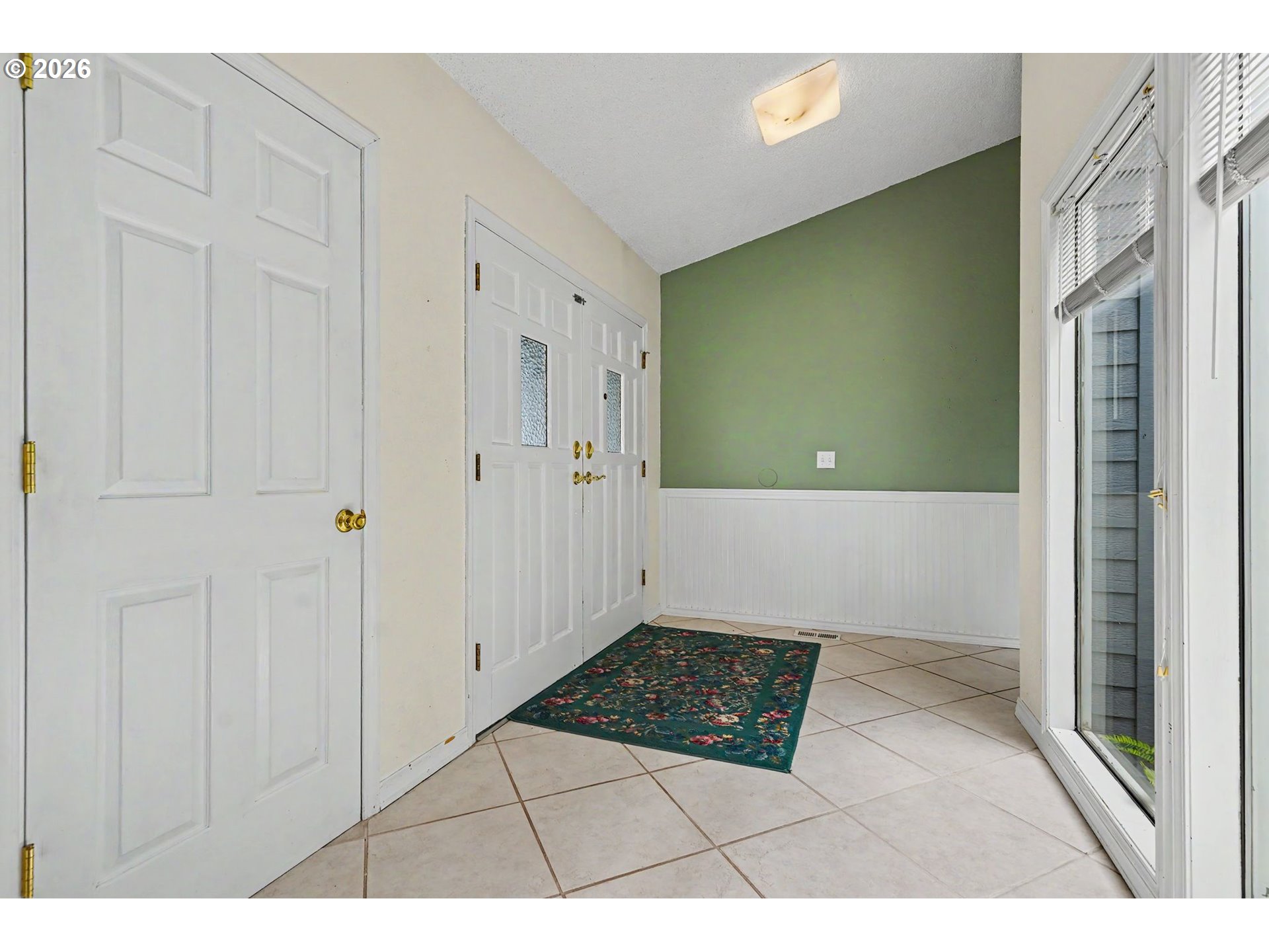 6787 Fenwick Ct Property Photo 5