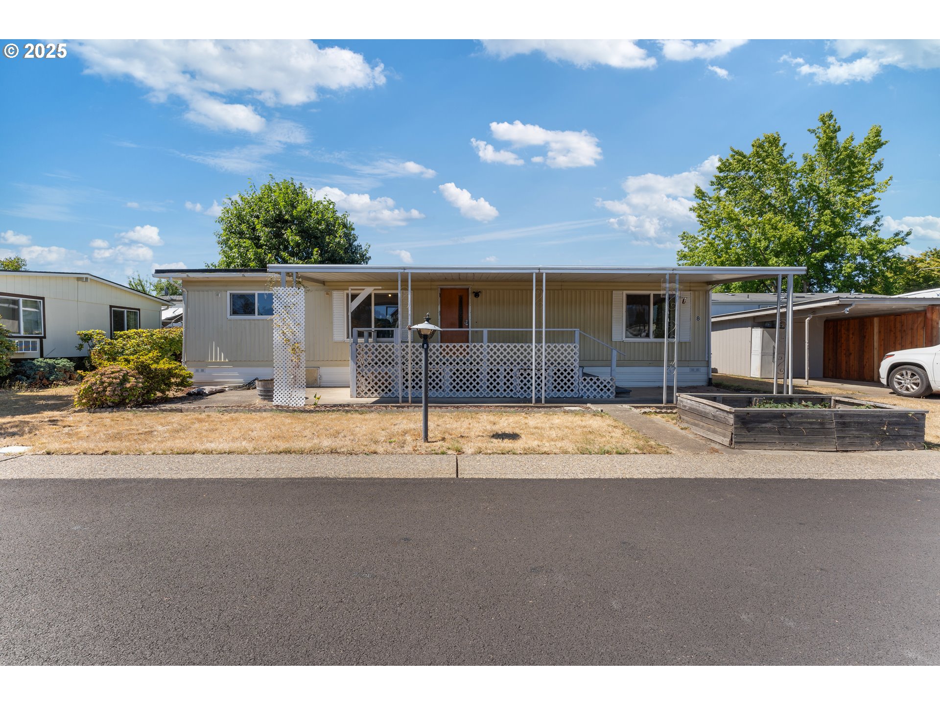 2681 Se River Rd 8 Property Photo 1