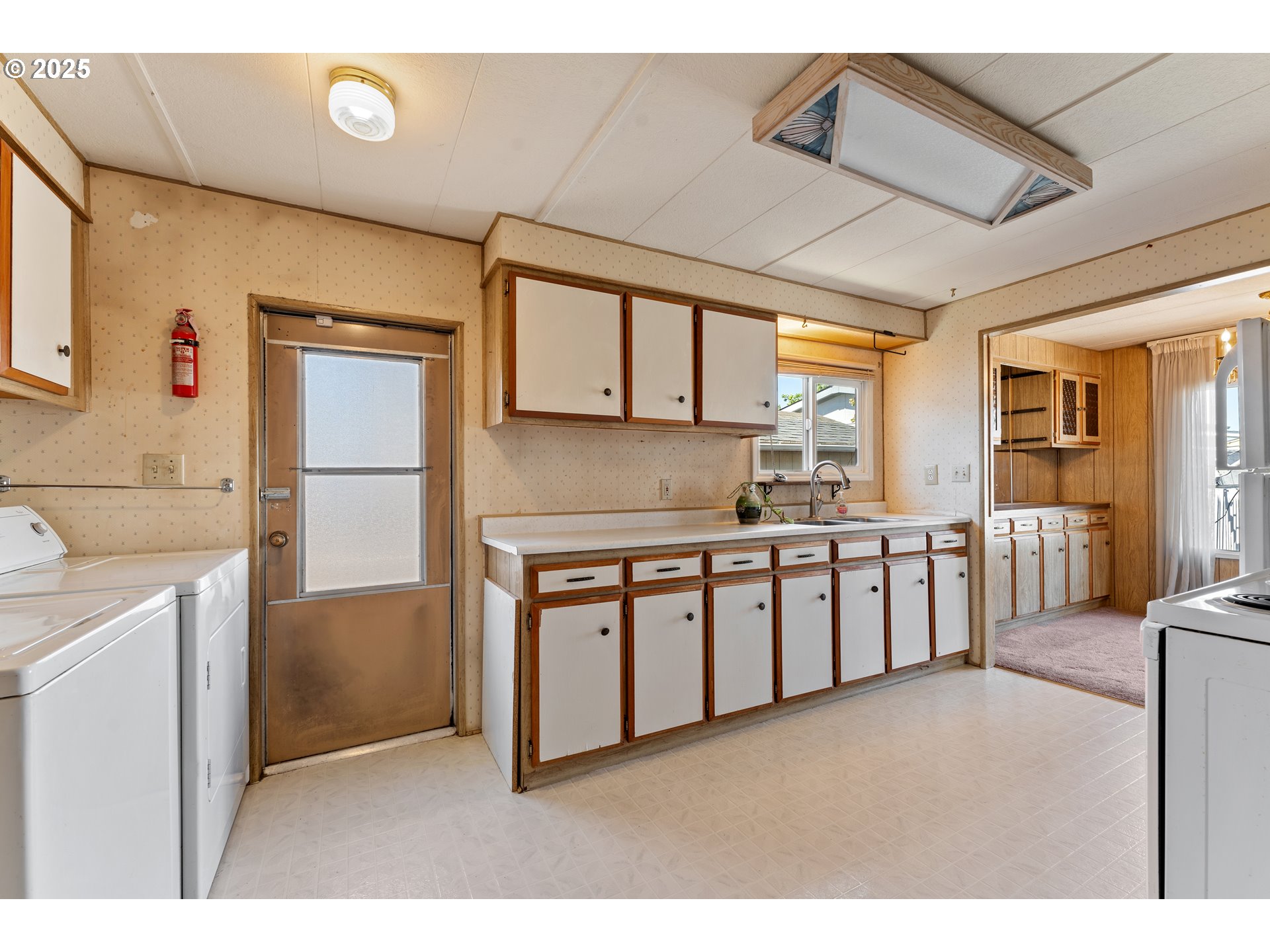 2681 Se River Rd 8 Property Photo 11