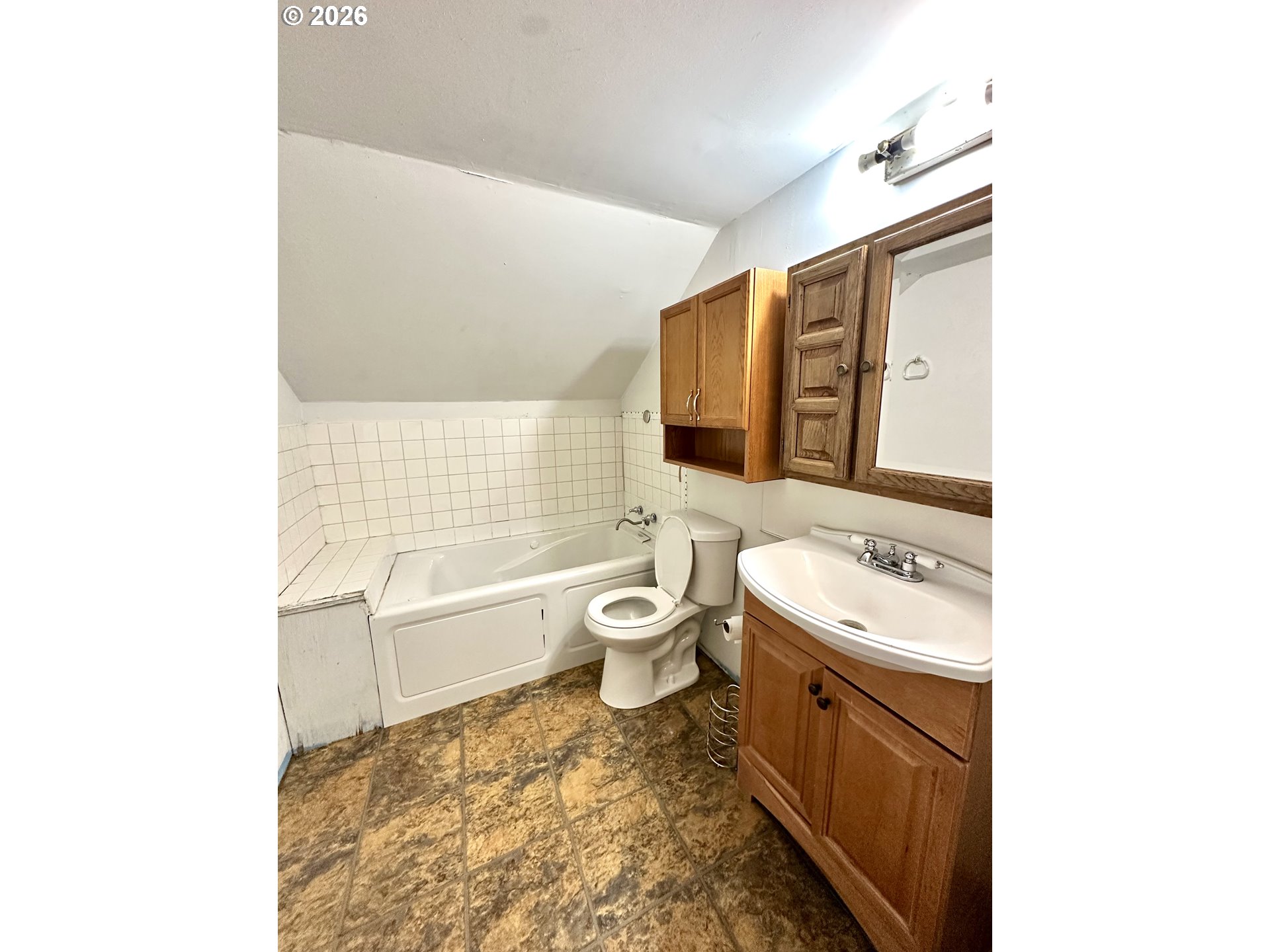 165 E Jefferson St Property Photo 20