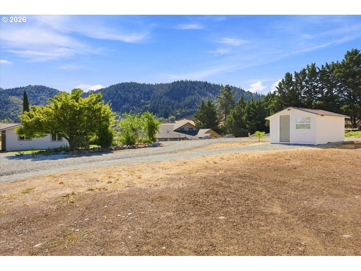 221 Briggs Dr Property Photo 21