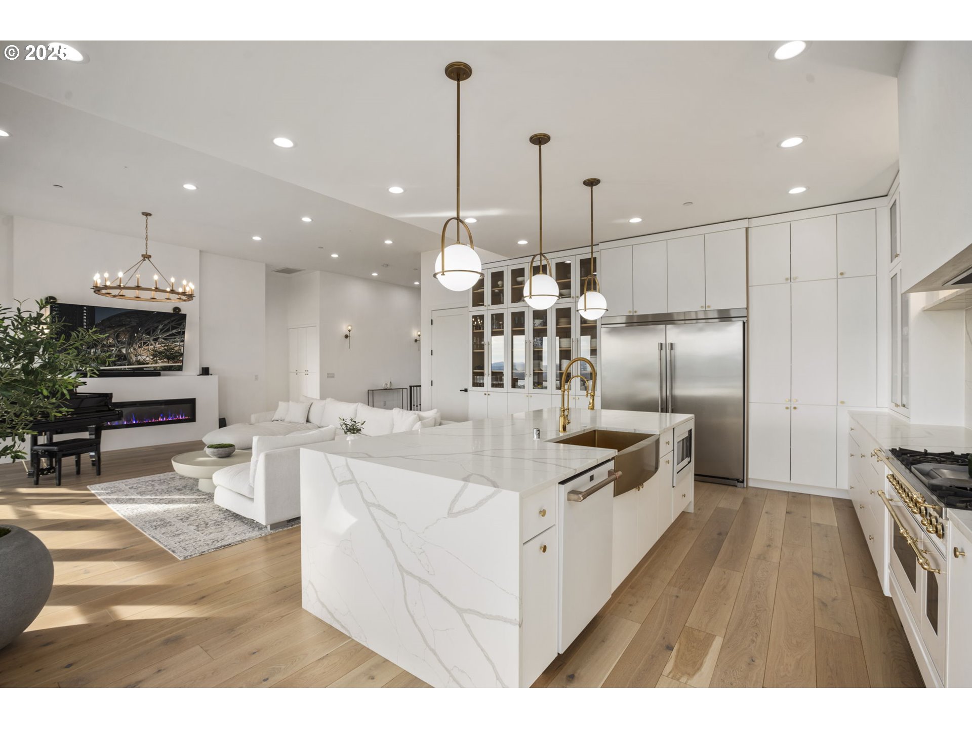 356 W W St Property Photo 9