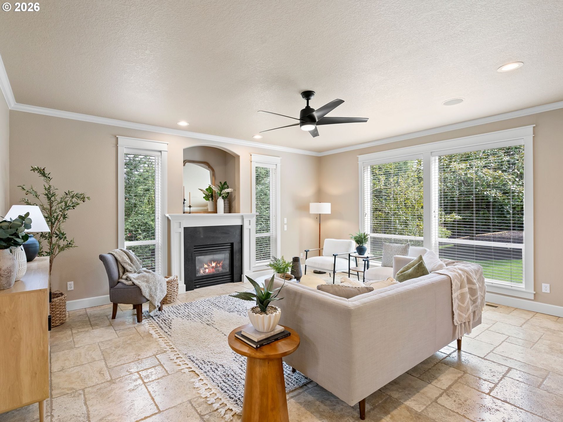 4556 Sw Taylors Ferry Rd Property Photo 6