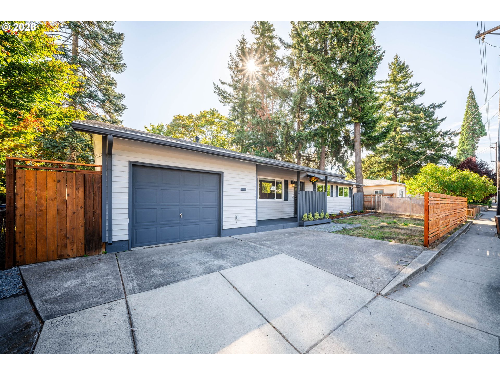 2126 Se 162nd Ave Property Photo 1