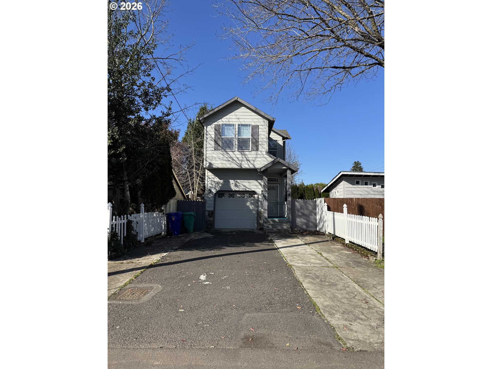 9143 Se Pine St Property Photo 1