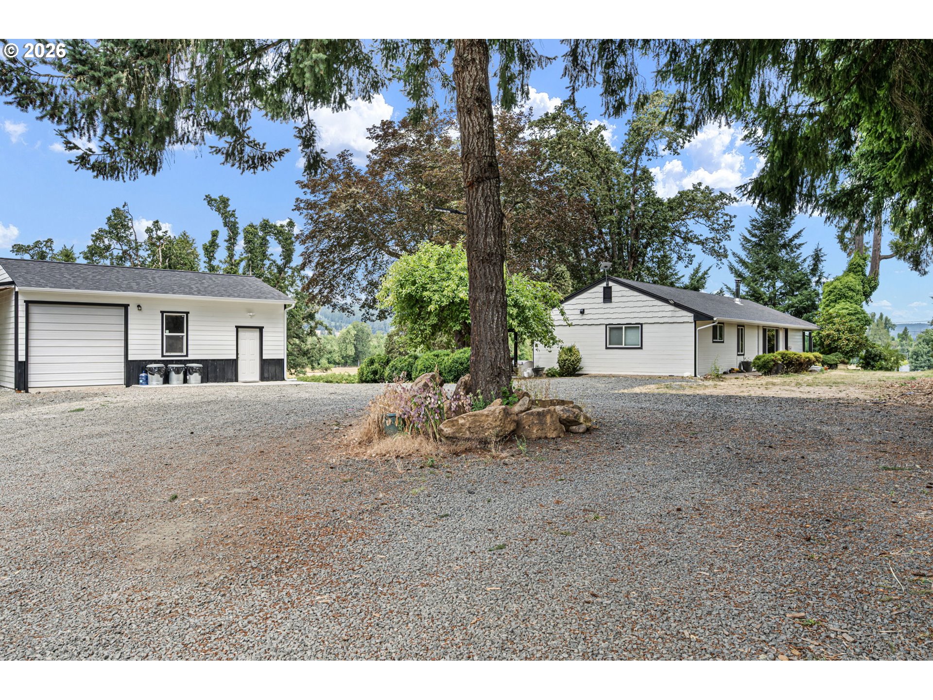 77328 London Rd Property Photo 1