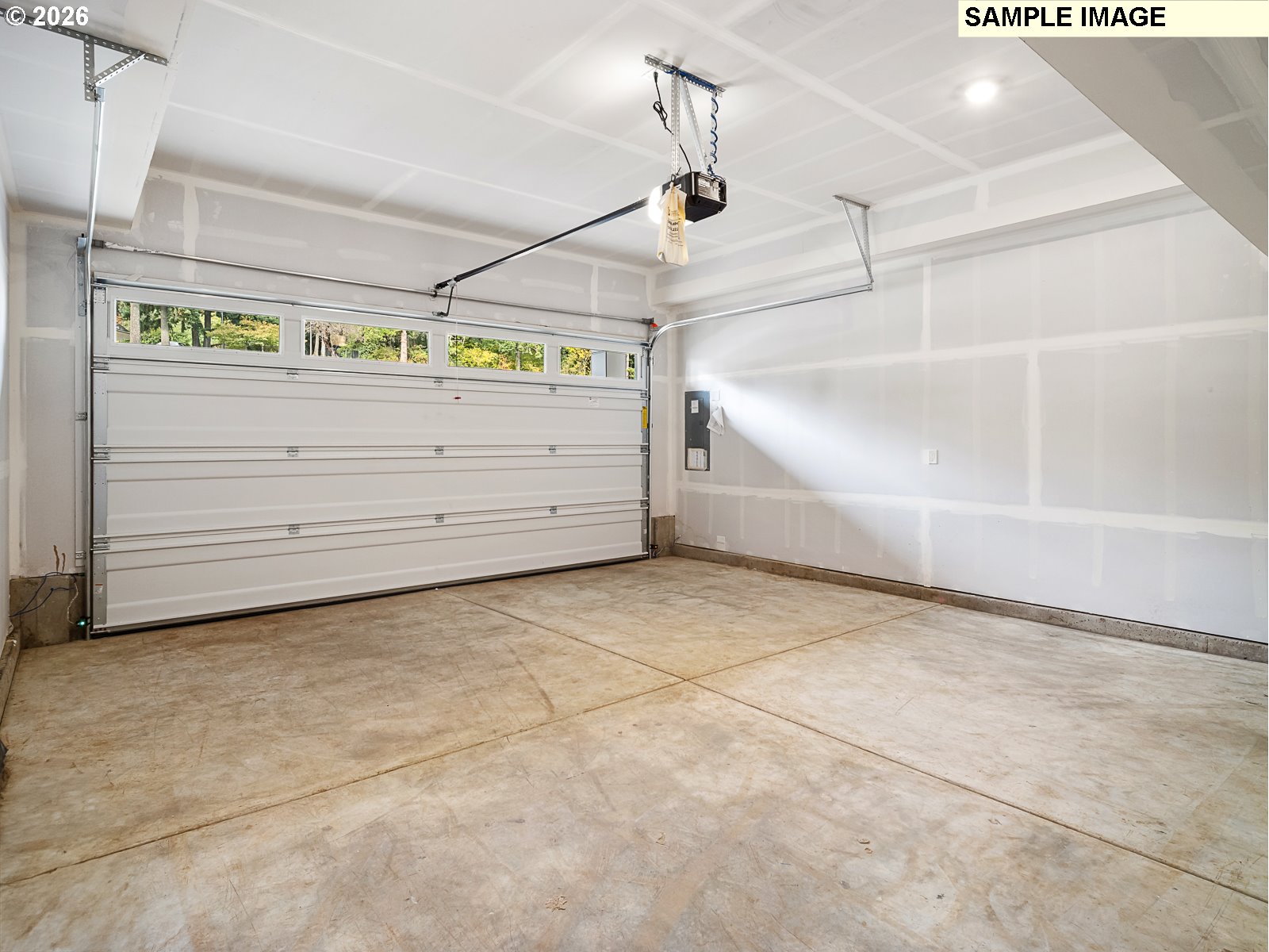 18110 Sw Hoover Ln Property Photo 29