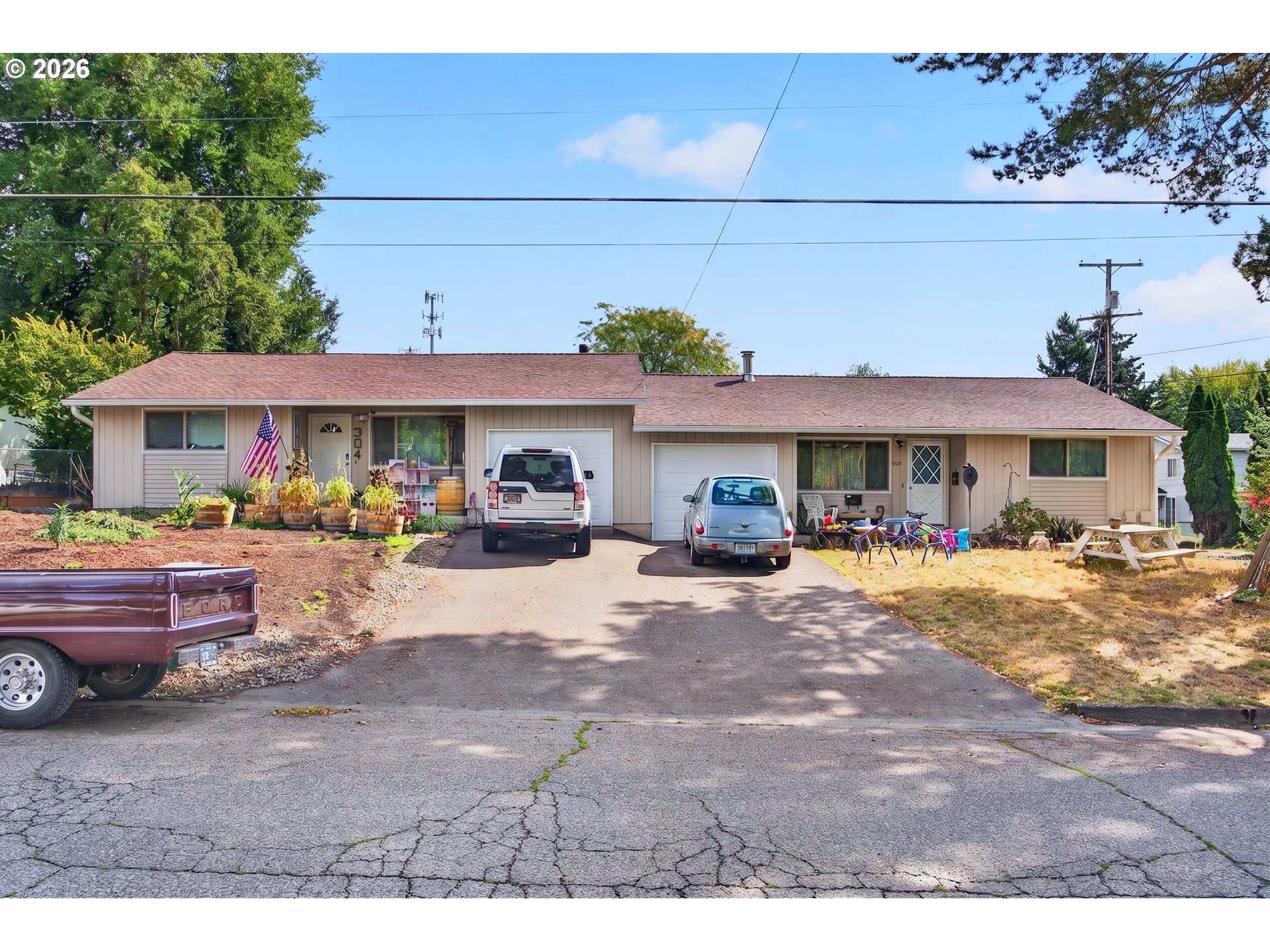 300 N Morton ST Property Photo 1