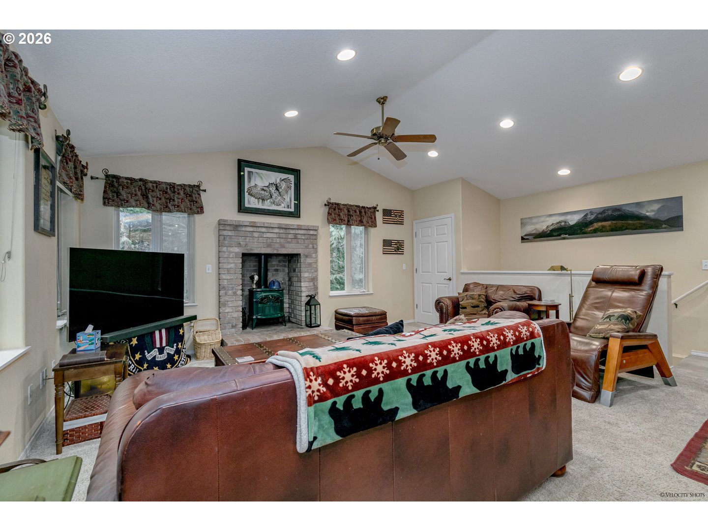 53221 E Marmot Rd Property Photo 7