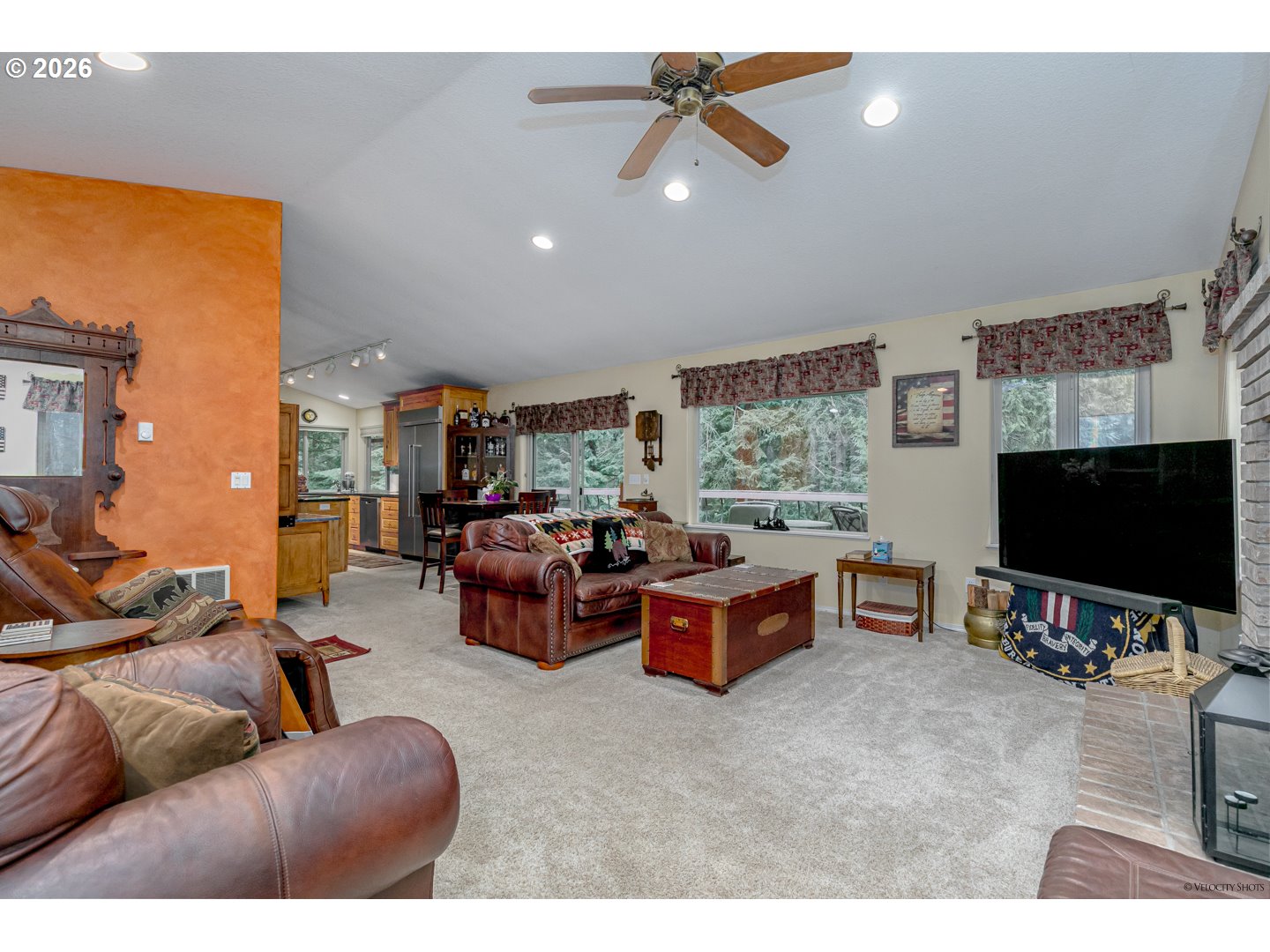 53221 E Marmot Rd Property Photo 8