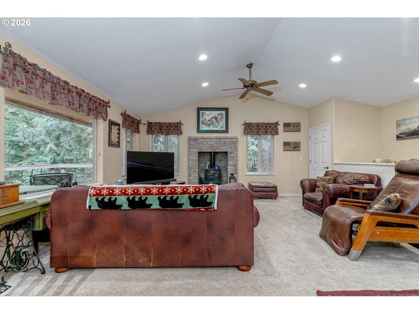 53221 E Marmot Rd Property Photo 10