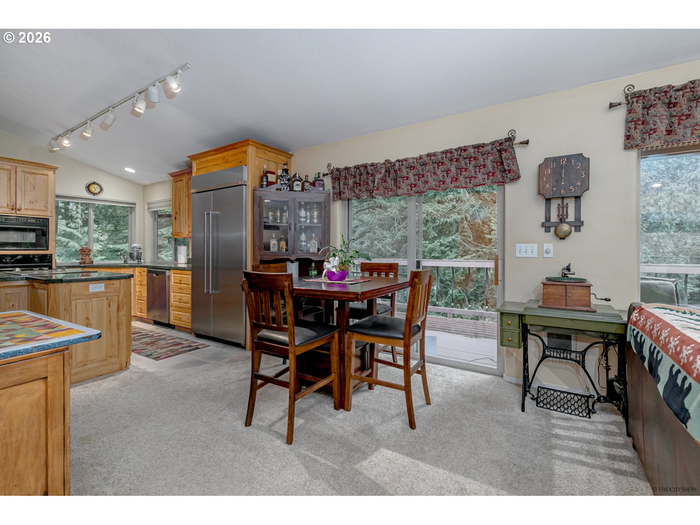 53221 E Marmot Rd Property Photo 11