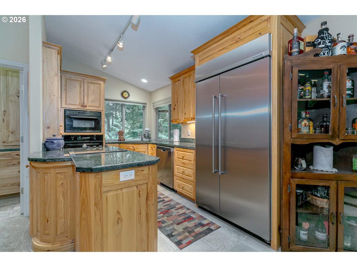 53221 E Marmot Rd Property Photo 14