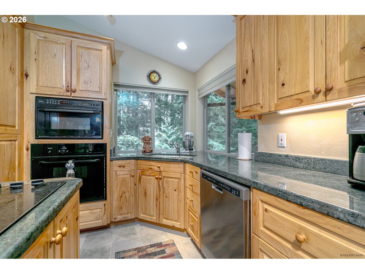 53221 E Marmot Rd Property Photo 16