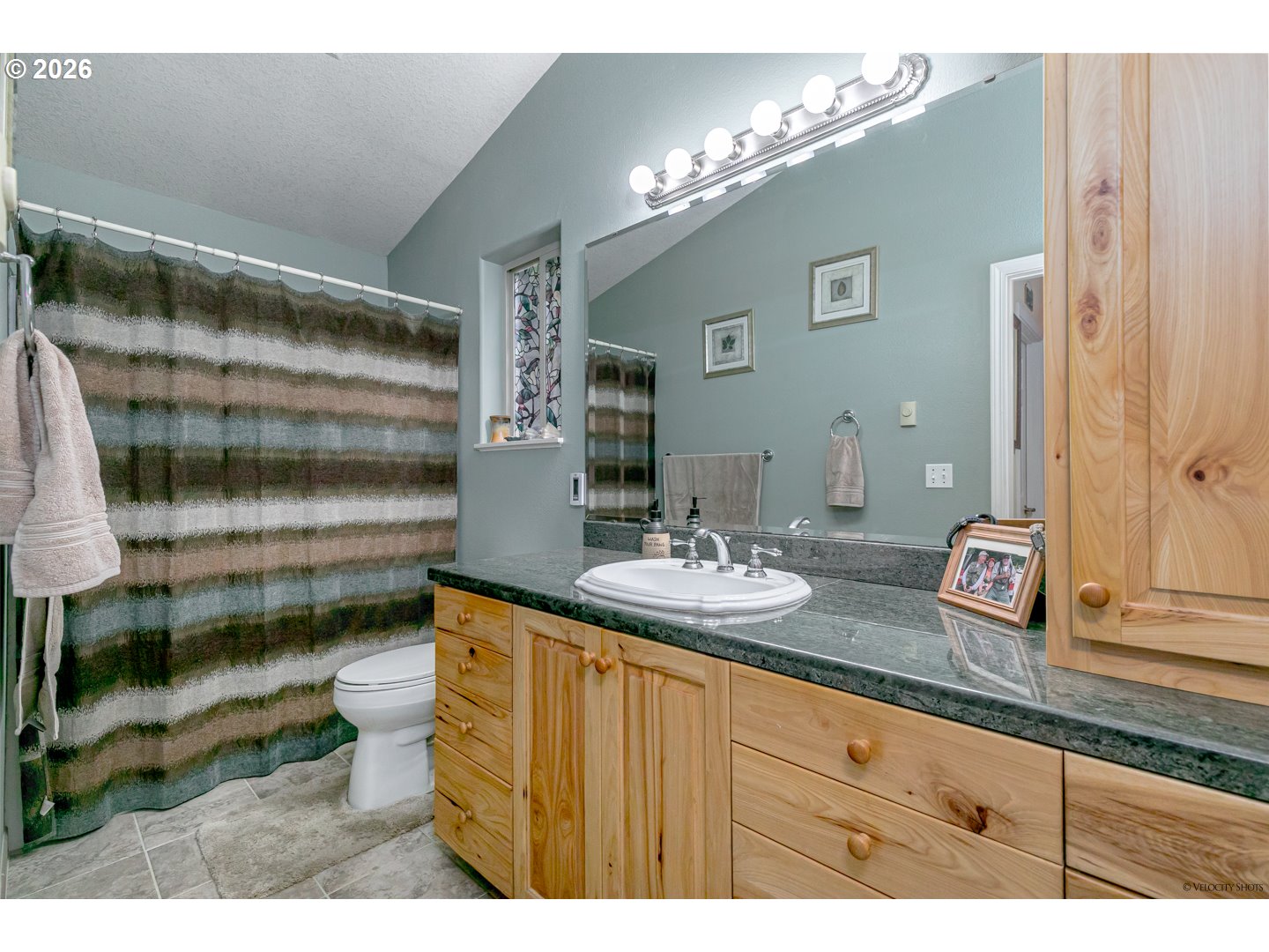 53221 E Marmot Rd Property Photo 18