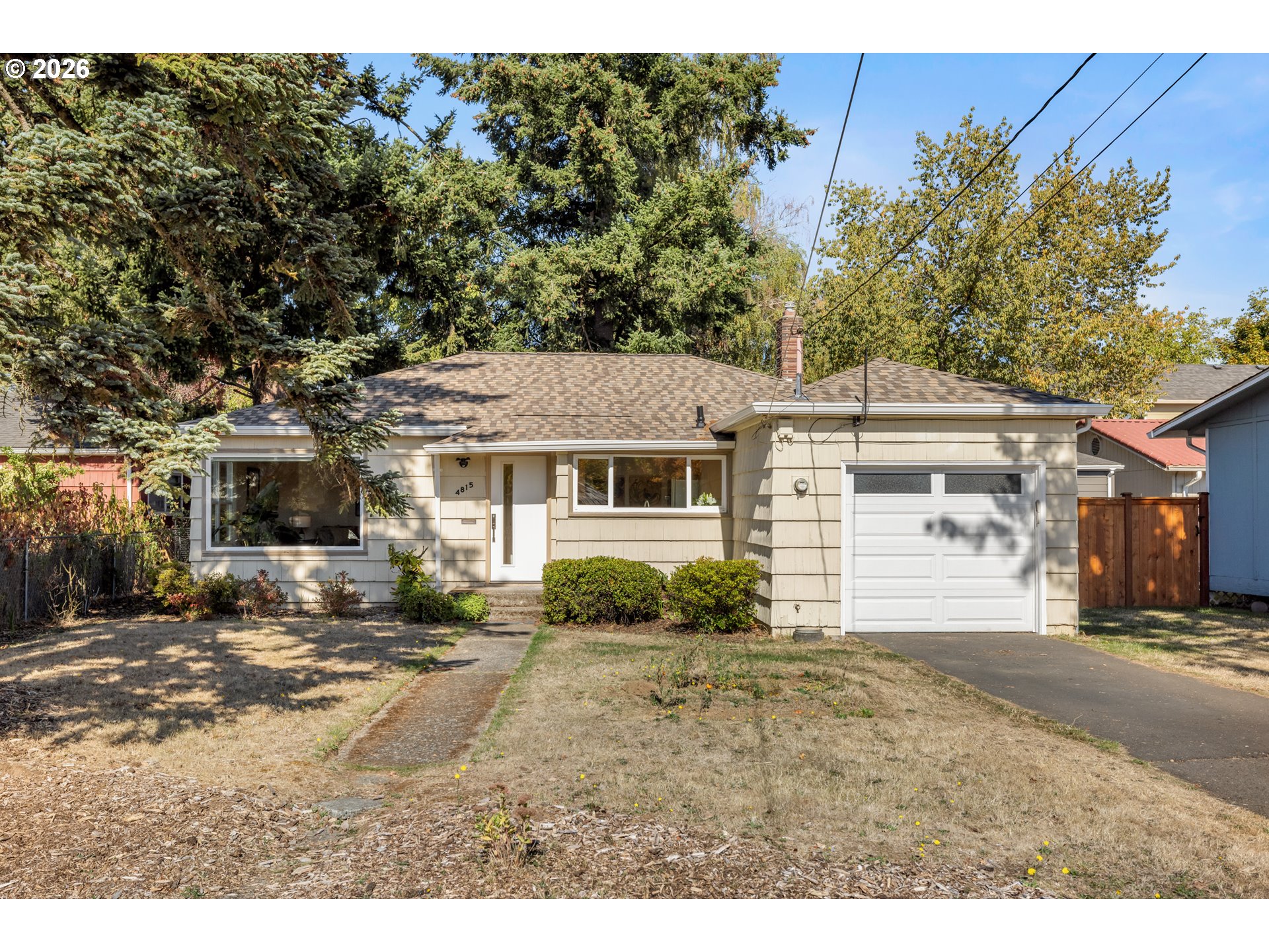 4815 Se Flavel Dr Property Photo 1