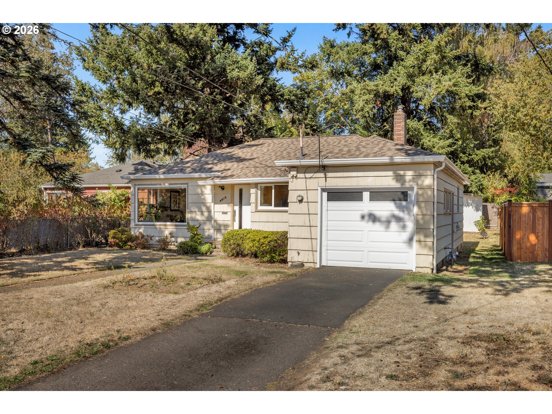 4815 Se Flavel Dr Property Photo 2