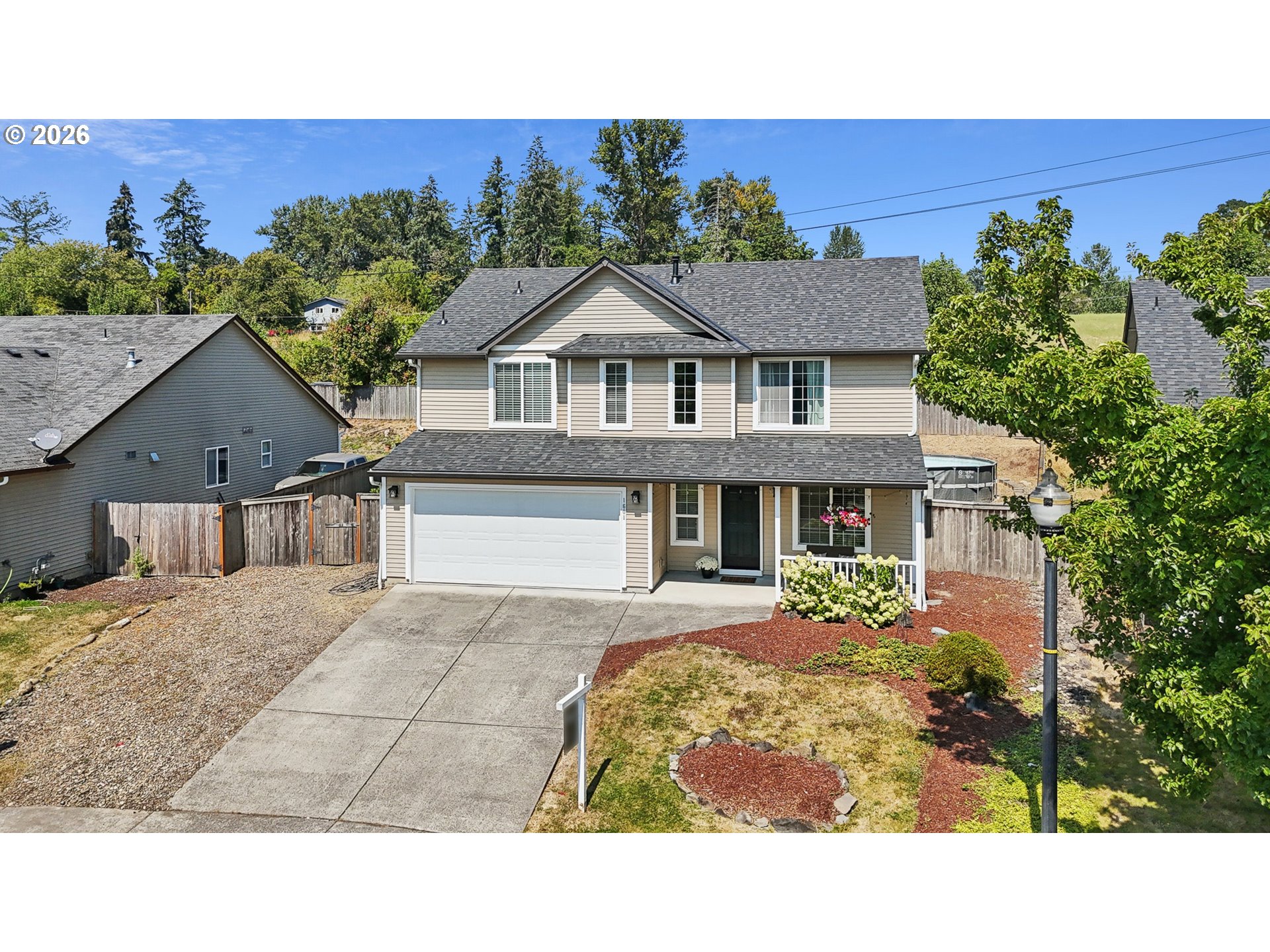 1601 E 4th Way Property Photo 1
