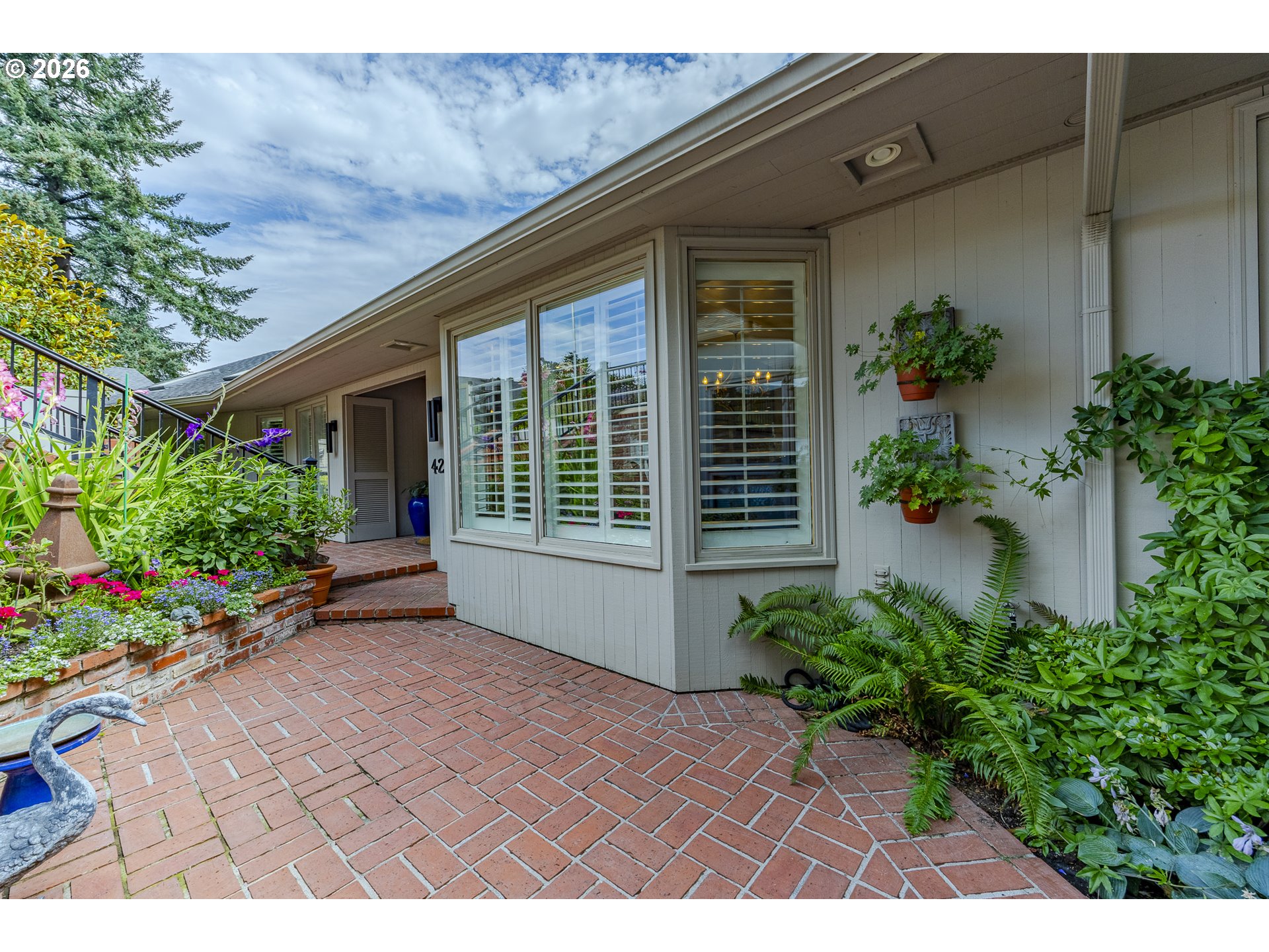 420 Spyglass Dr Property Photo 3