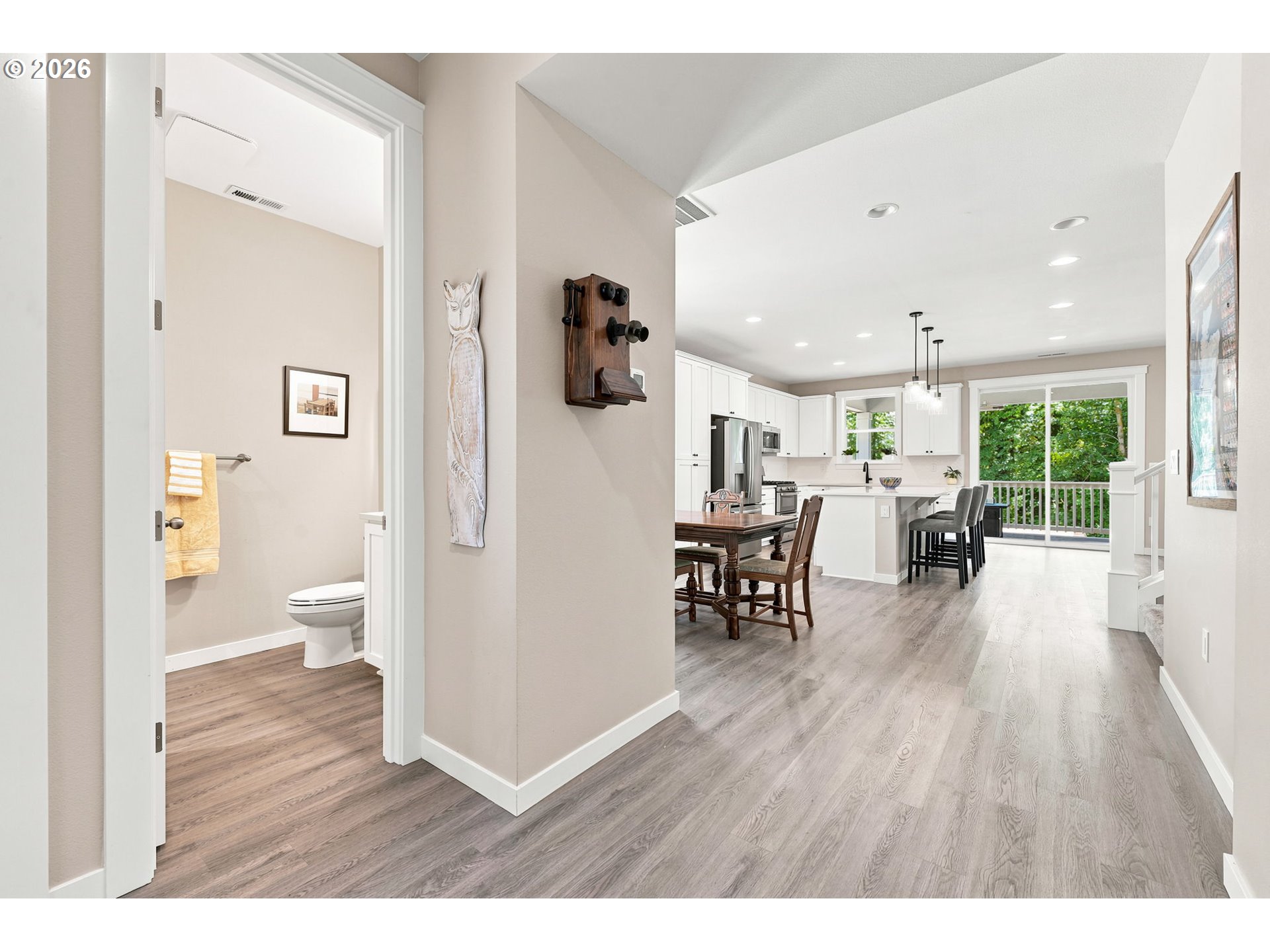 1204 N Sycamore St Property Photo 8