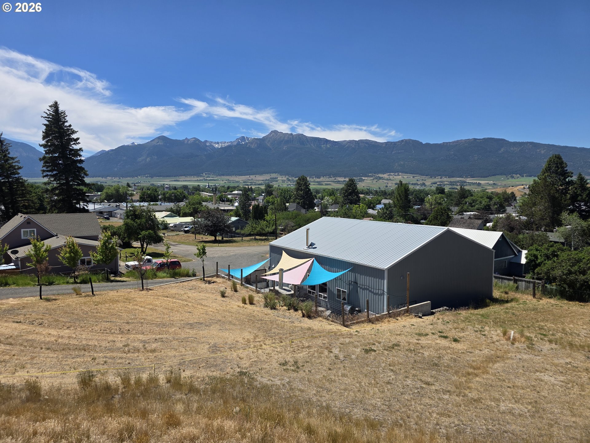 207 Silver St Property Photo 1