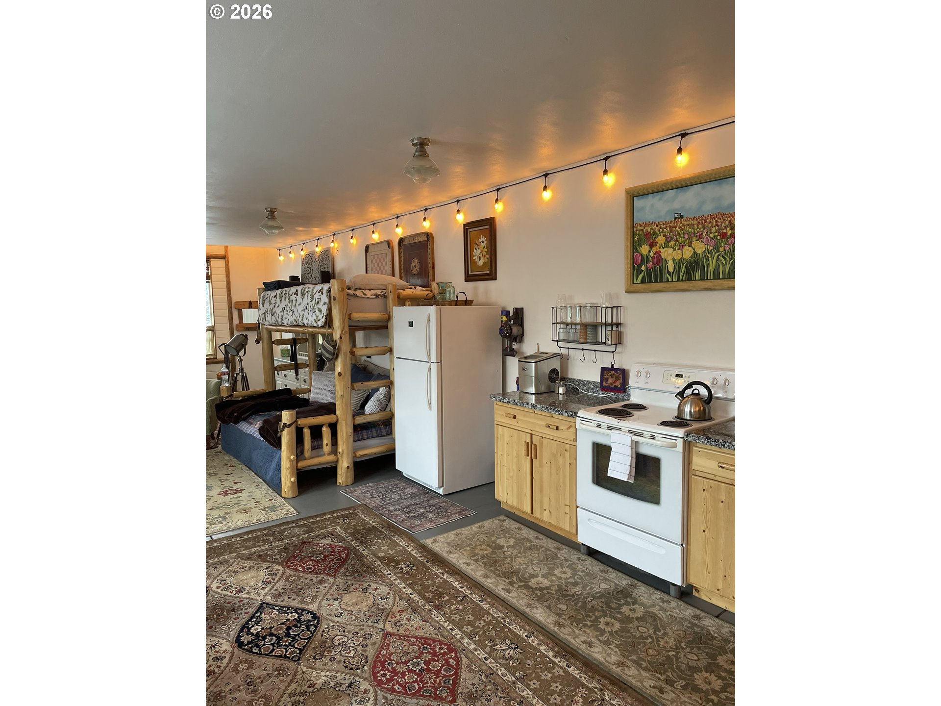 207 Silver St Property Photo 9