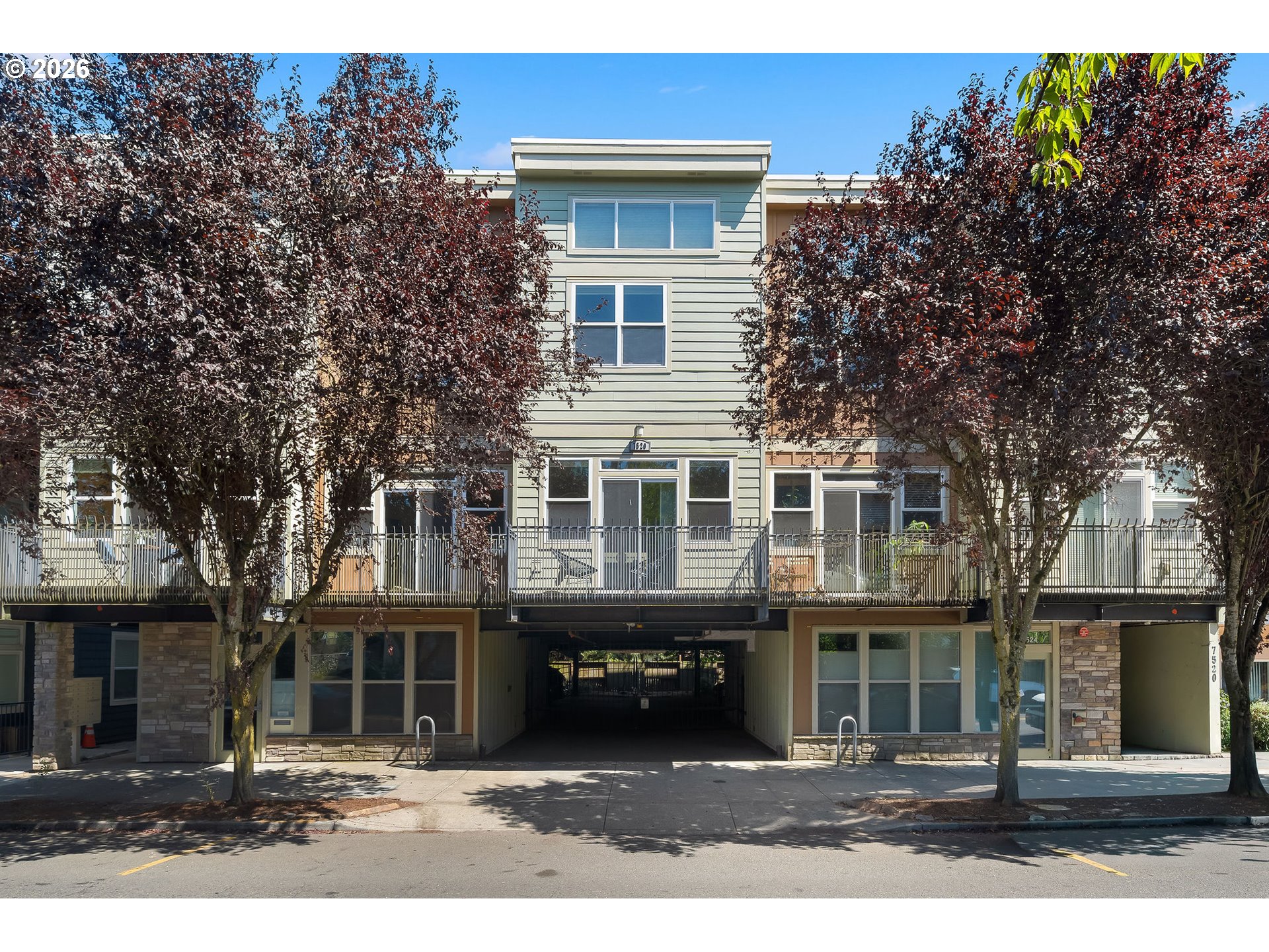 7520 SE MILWAUKIE AVE 201