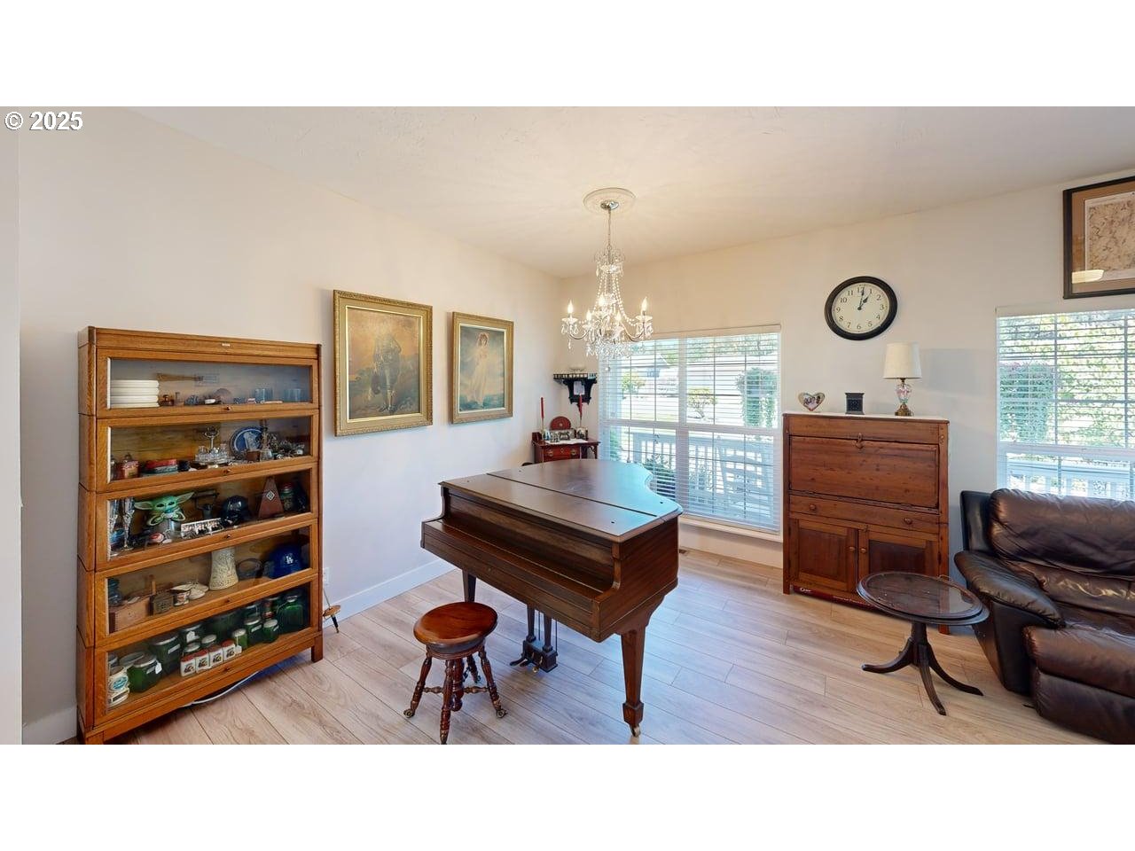 861 Jodee Ln Property Photo 17