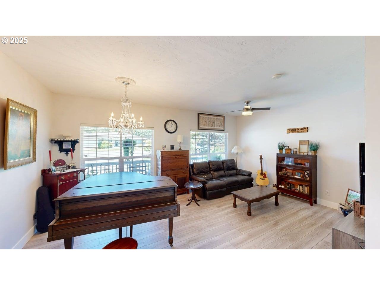 861 Jodee Ln Property Photo 18