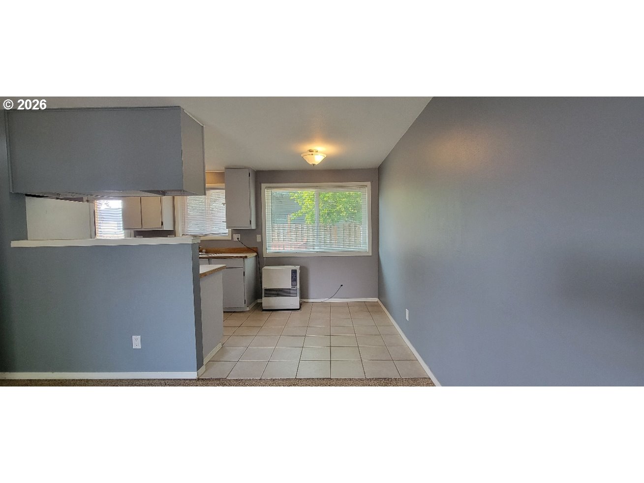 302 E Poplar Property Photo 6