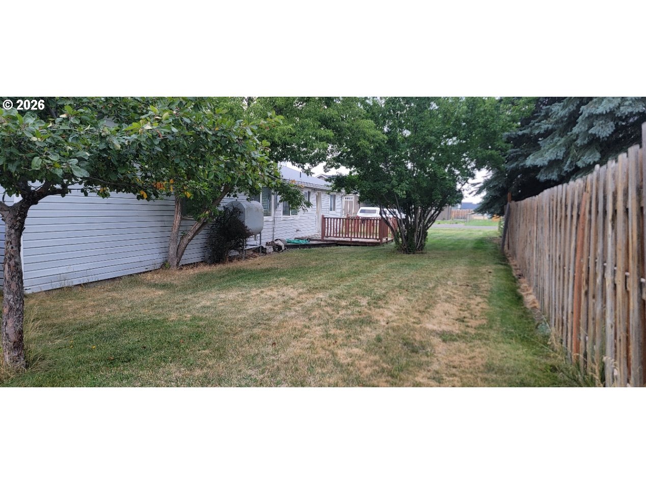 302 E Poplar Property Photo 23